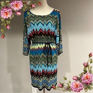 London Times boat neck cold shoulder zig zag print knee length size 4